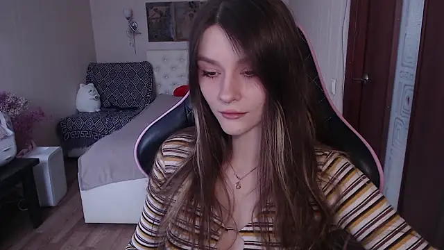 jeann elsaa online show from February 7, 7:34 am