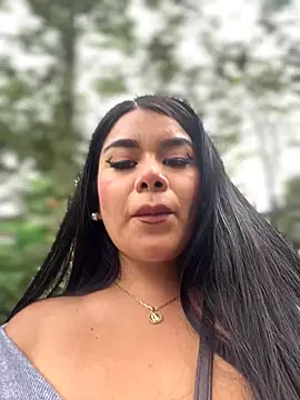 Insane Issa online show from December 4, 3:24 pm