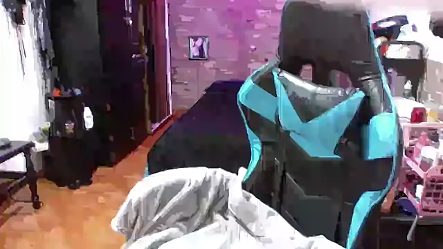 AngelaQueen  online show from November 25, 7:58 pm