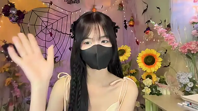Snapshot of Your-Sunshine chatting on October 20, 4:10 pm Your-Sunshine online show from October 20, 4:10 pm