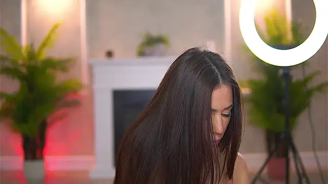 Abbela White online show from February 3, 6:22 am