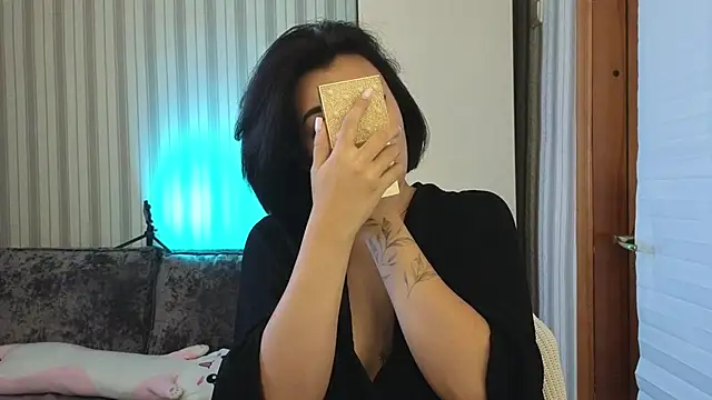 lily  foster online show from September 15, 7:27 am