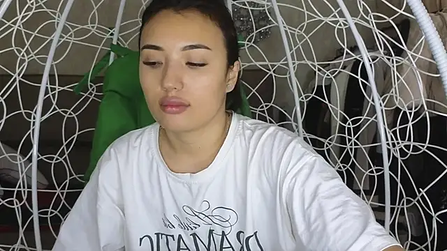 lily  foster online show from October 15, 5:32 am