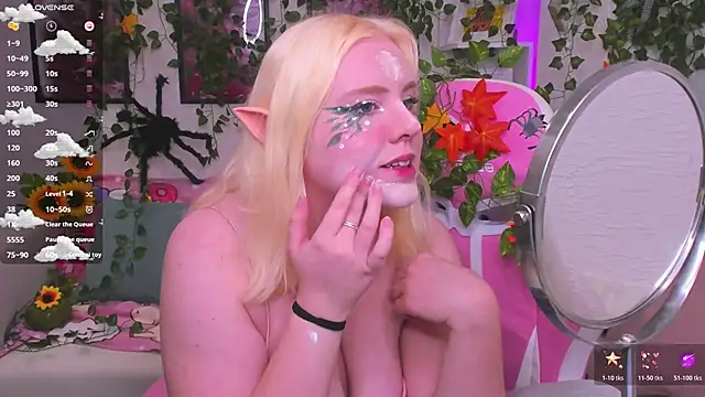 Snapshot of art_lovee chatting on October 19, 2:57 am art lovee online show from October 19, 2:57 am