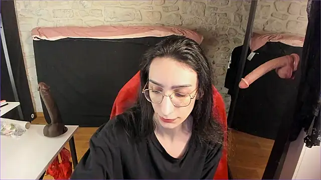 Mayala   online show from January 18, 7:10 pm