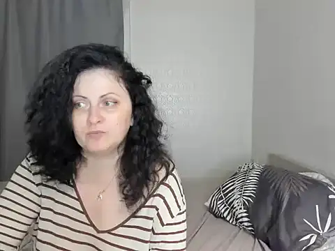 Snapshot of Lillian2 chatting on September 26, 7:44 pm Lillian2 online show from September 26, 7:44 pm