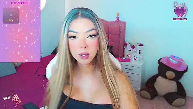 Tanedra collings online show from December 13, 9:43 pm