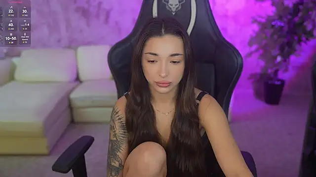 Jasmine Flow online show from November 30, 8:29 am