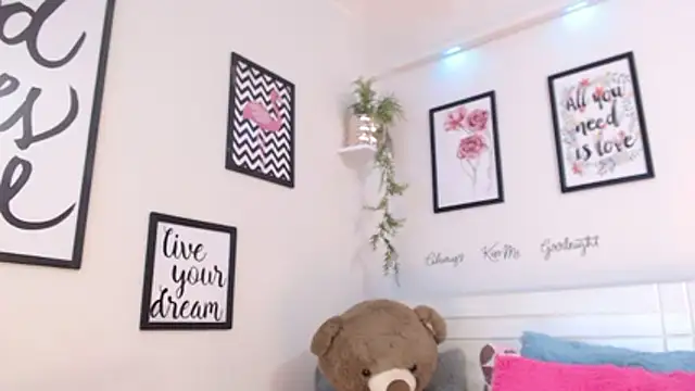 Joliet online show from December 18, 3:22 am