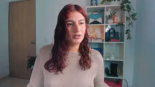 ari artis online show from November 4, 8:36 pm