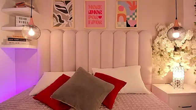 cute  cherry  online show from October 1, 9:42 pm