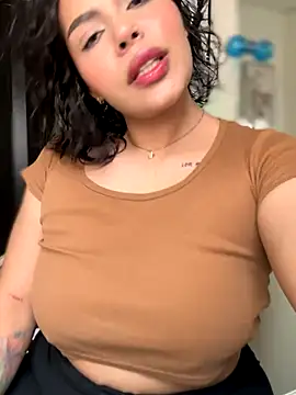 GigiiStone online show from September 9, 6:41 pm