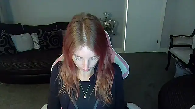 Red firesquirt online show from February 9, 3:25 pm