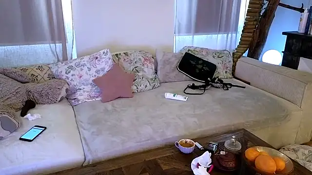 Lilie romeo online show from November 15, 11:55 am