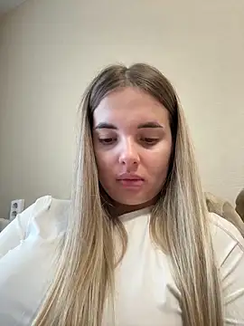 Donna Evans online show from November 4, 3:33 am