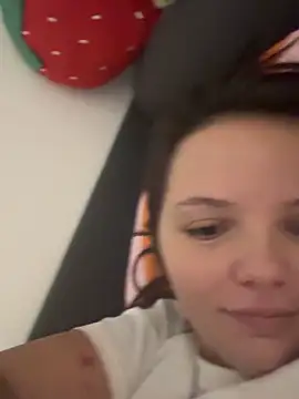 CelesteBailey online show from February 21, 7:09 am