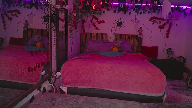 Snapshot of azahar__ziiz chatting on October 19, 2:13 am azahar  ziiz online show from October 19, 2:13 am