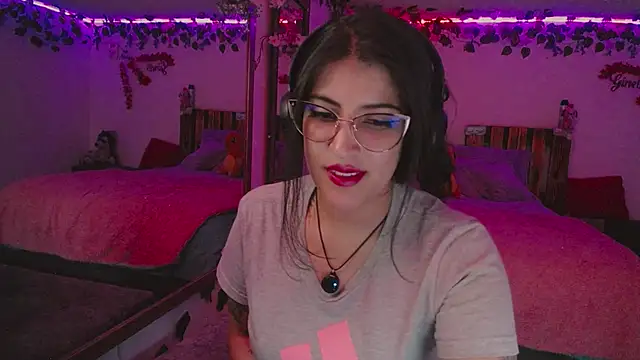 azahar  ziiz online show from November 12, 1:47 am