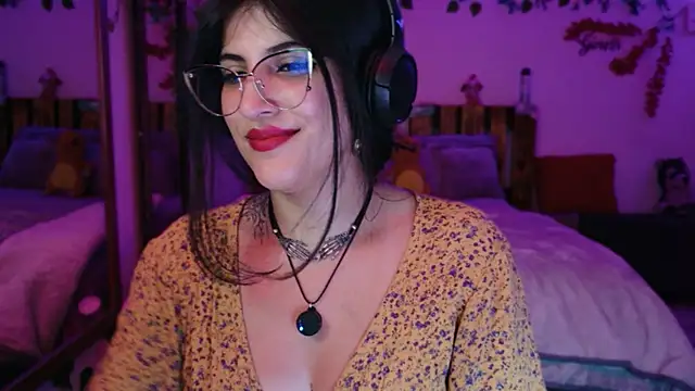 azahar  ziiz online show from December 1, 10:45 pm