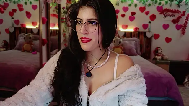 azahar  ziiz online show from February 11, 1:20 am