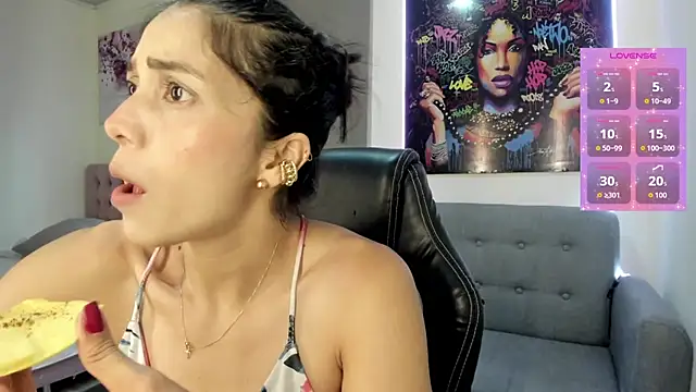 andykiuty online show from November 24, 8:22 pm