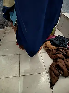 COUPLLE VILLAGE online show from February 20, 7:43 am