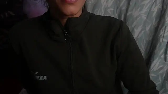 -AyeshaSinghania- online show from November 21, 10:39 am