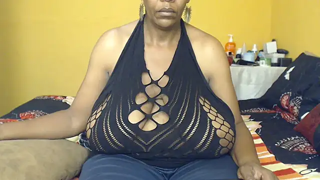 bustykelly online show from March 2, 10:55 am