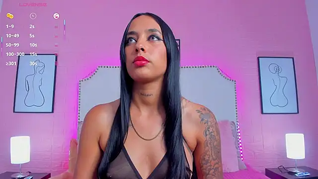 charlotte kisss online show from November 19, 7:58 pm