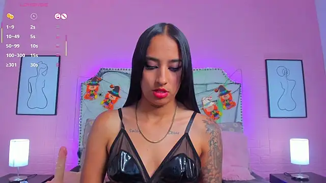 charlotte kisss online show from October 29, 8:00 pm