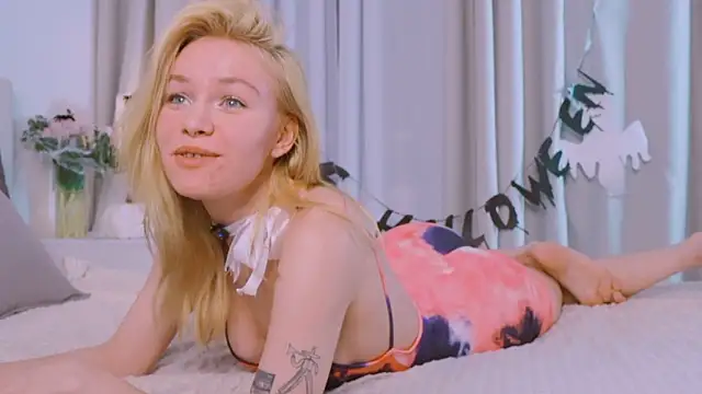 FapClubFamm online show from October 30, 4:19 pm