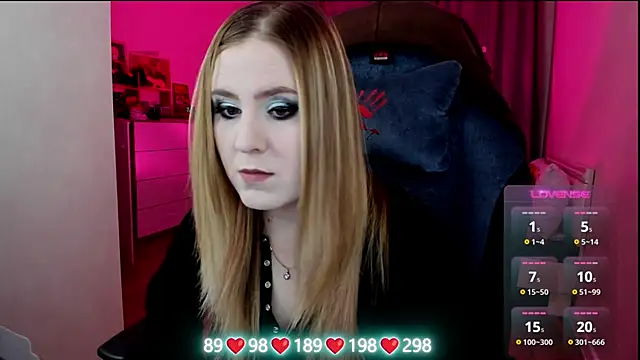 Olivia Munk online show from December 2, 5:20 am