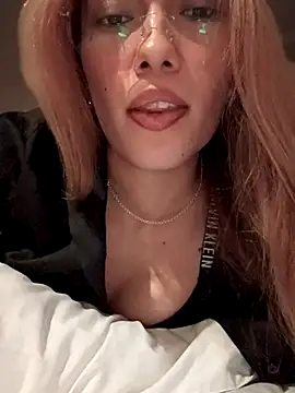 MichelleFerry  online show from September 19, 1:15 am