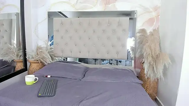 ainaah  online show from October 9, 12:53 pm