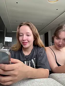 Nura n Sarah online show from November 16, 3:19 am