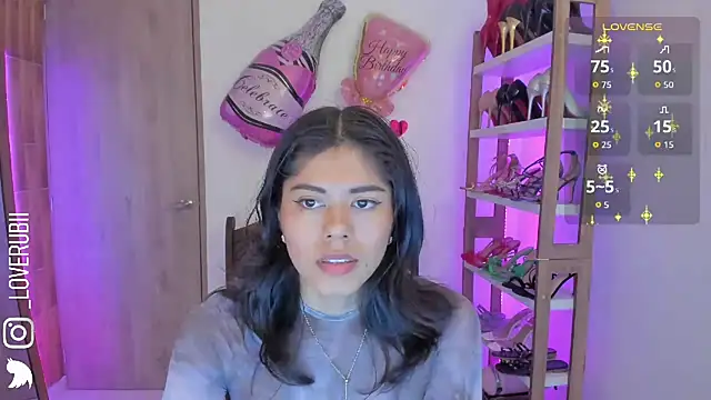 loverubii online show from February 20, 4:55 am