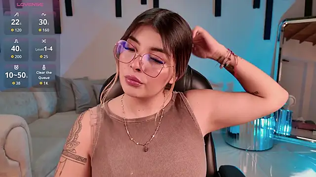 LisaMonroe  online show from October 22, 8:36 pm