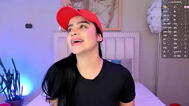 Paula Desousa online show from February 16, 3:34 pm