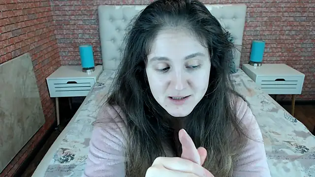 Holliy Cooper online show from November 11, 10:01 am