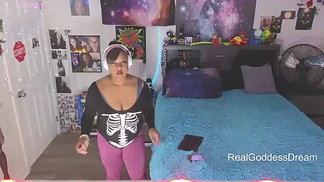 temptressbeauty24 online show from January 31, 9:02 pm