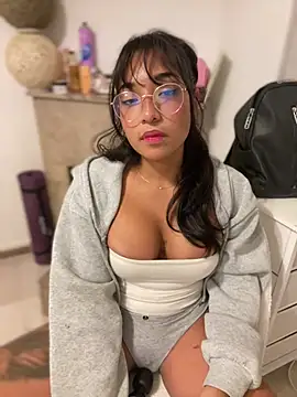 Bellafr online show from January 18, 10:50 pm